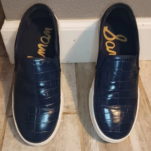 Sam Edelman Women’s Lacey Crocodile Pattern Slip-on Platform Sneakers - Picture 1 of 6